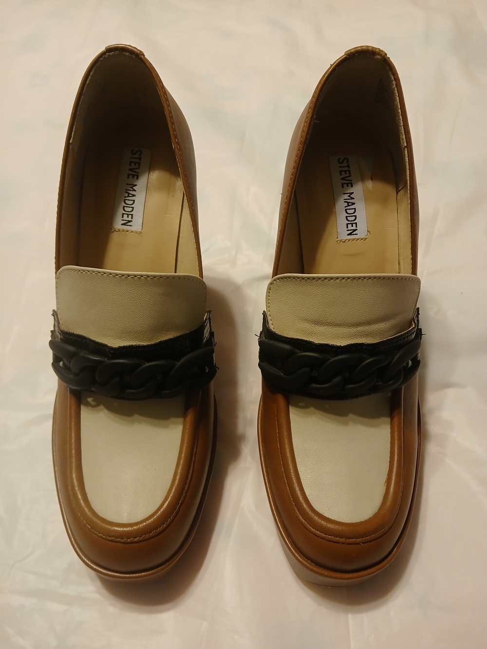 Steve Madden Women's Two-Tone Tan & Cream With Black Chain Platforms